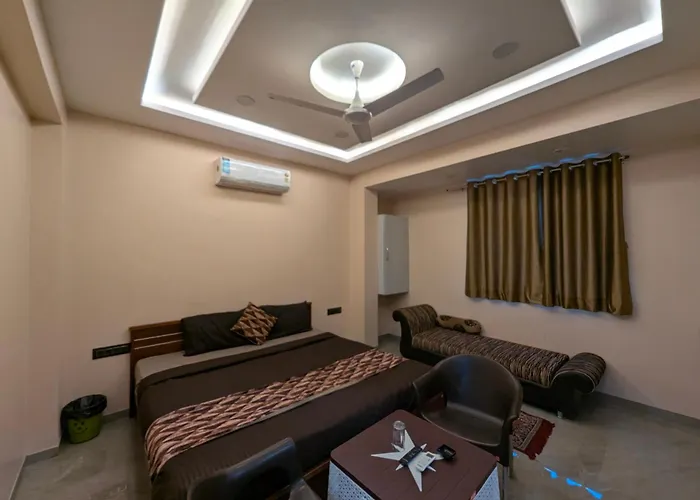 Hotel Sai Vandan