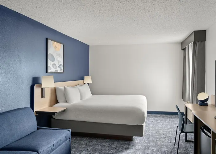 City Express By Marriott- Freeport