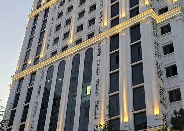 Paziro Hotel