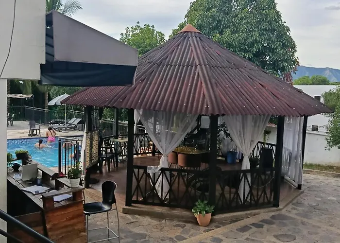 Narú