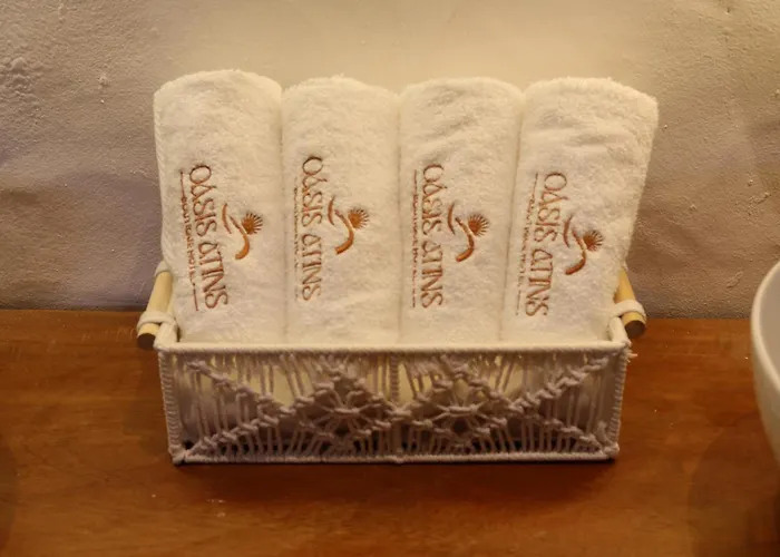 Oasis Atins Boutique Hotel