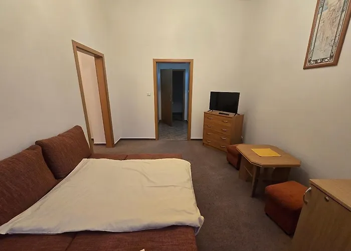 Hotel T-X