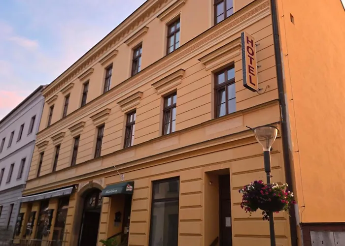 Hotel T-X