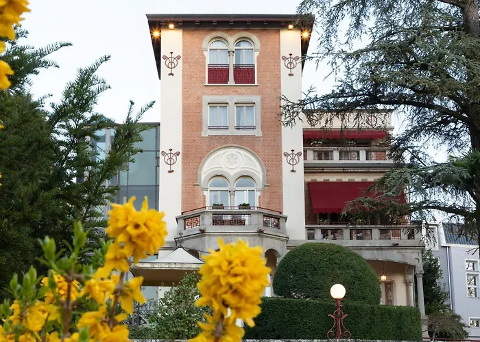 Villa Ugo B & B