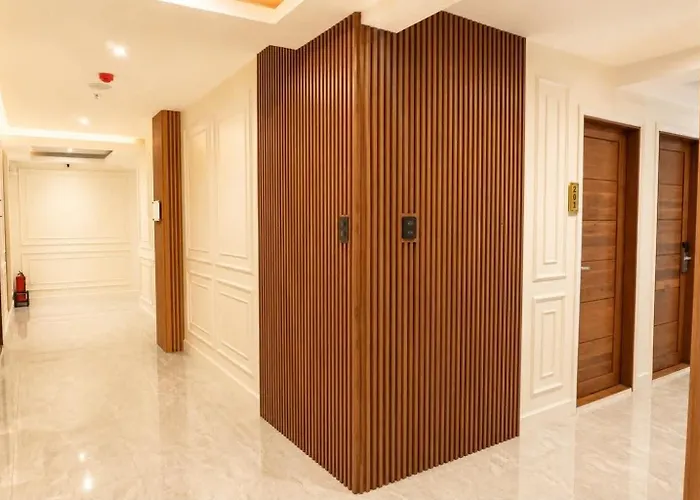 Starhomes Hotel & Cafe