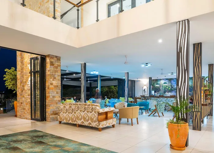 Waterfalls Lodge