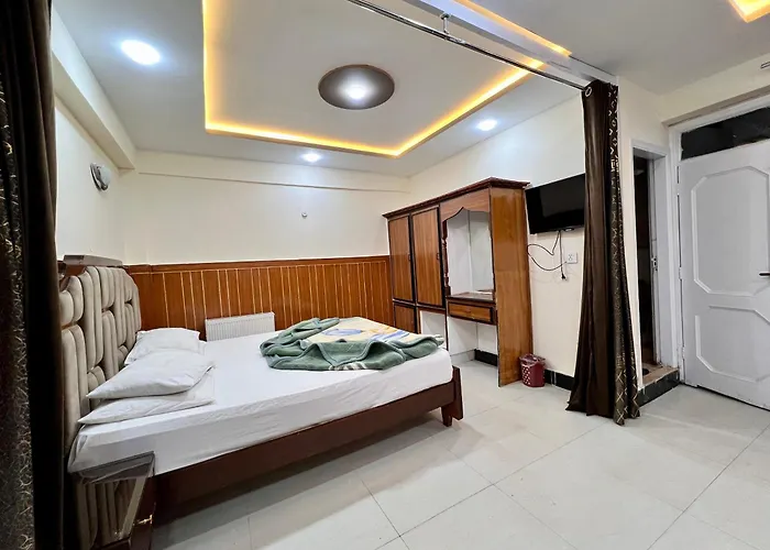 WoodBerry Hotel Murree