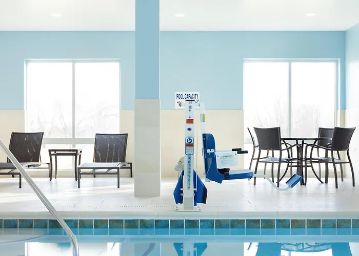 Holiday Inn Express & Suites Barrie South By Ihg