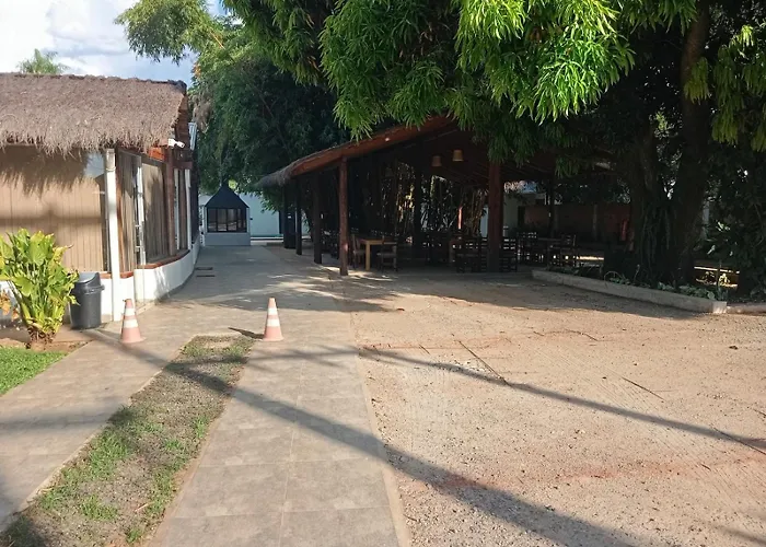 Hotel Y Parrillada Carmen Del Parana