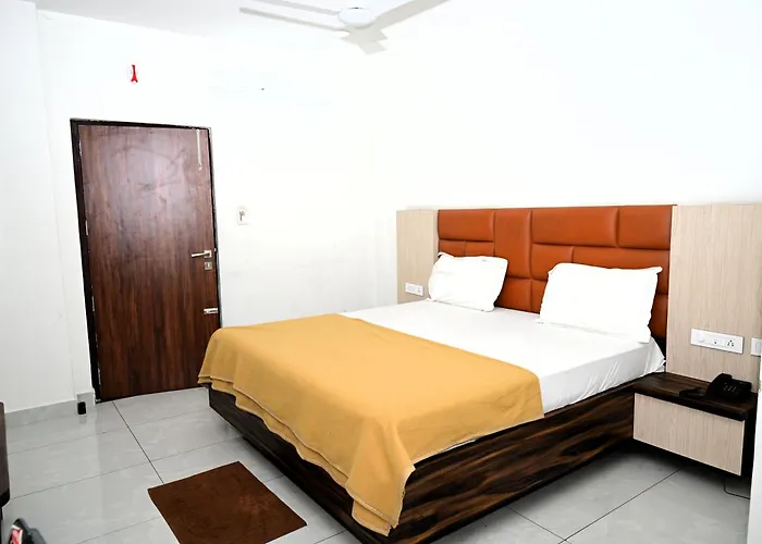 Hotel Divi Grand