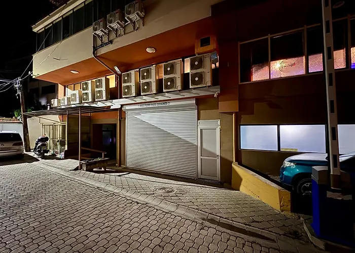 Gold City Hotel By Erebara