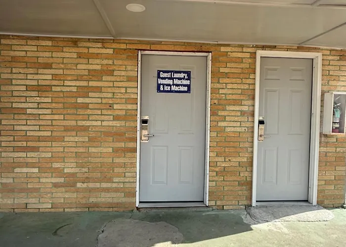 Budget Inn