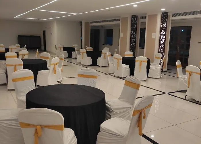 Hotel New Mythri Inn