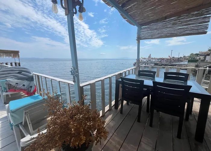 Deniz Kenari Beach & Garden