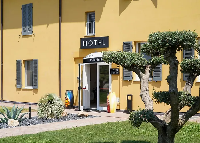 Hotel F52