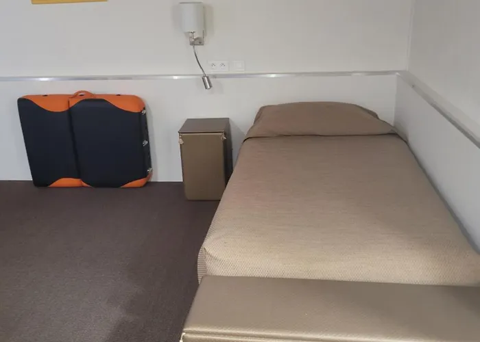 Bomotel