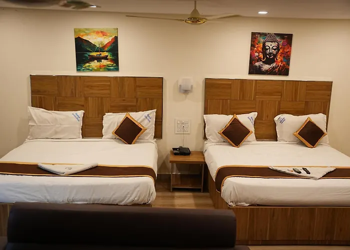 Hotel Savithas Grand