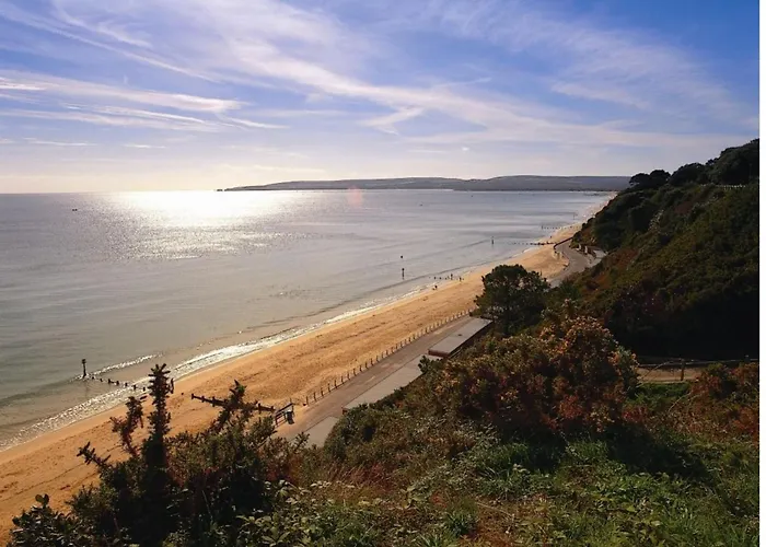 Holiday Inn Express Poole By Ihg