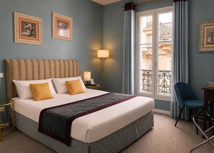 Hotel D'Aragon - Place De La Comedie