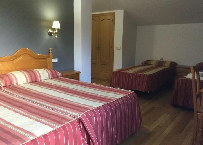 Hotel Cinco Castaños Candelario