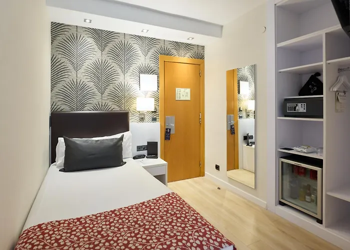 Catalonia Castellnou Hotel Barcelona