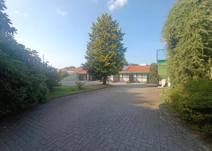 Green Hotel