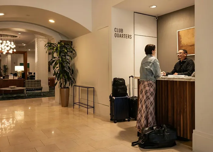 Club Quarters Hotel Downtown, Houston
