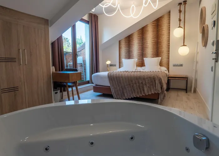 Hotel Cuevas - Adults Only Santillana del Mar