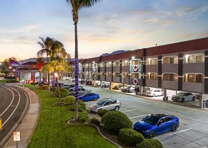 Ramada By Wyndham Ontario Airport & Convention Center