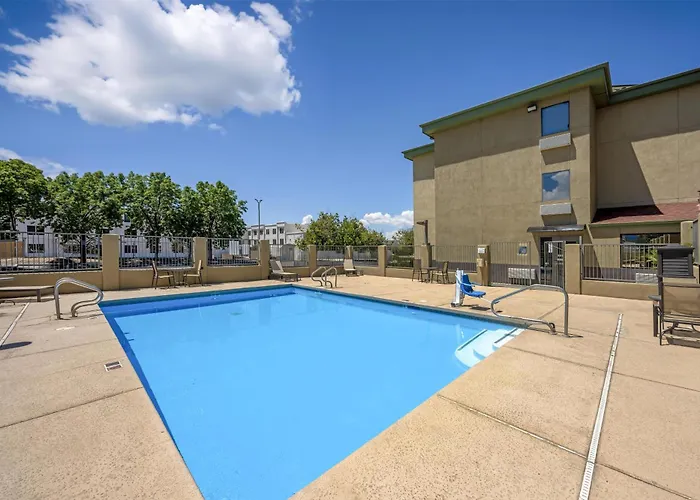 Best Western North I-25 Hotel
