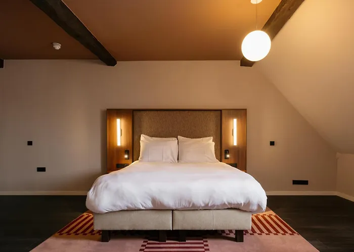 Hotel Vrythof - Just A Room - Digital Check-In, Key By Email Or Sms