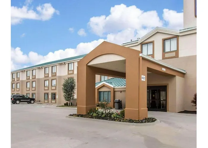 The Douillet By Demeure Hotels