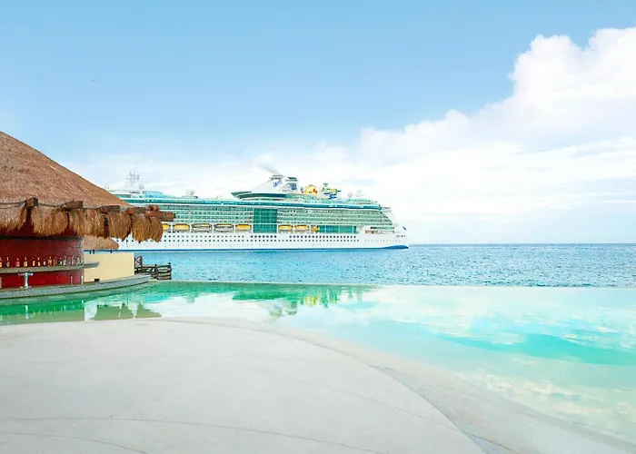 Grand Park Royal Cozumel Hotel