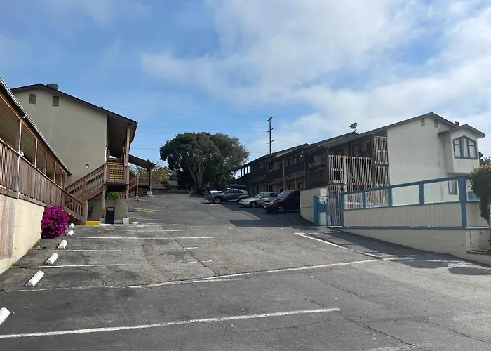 Monterey Fairgrounds Inn