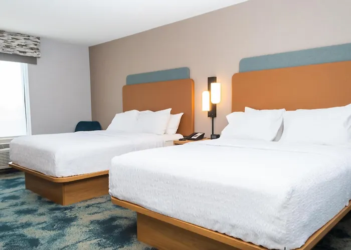 Hampton Inn & Suites Addison