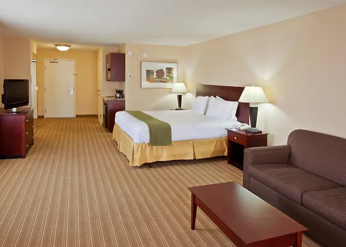 Holiday Inn Express & Suites Fresno River Park Hwy 41 By Ihg