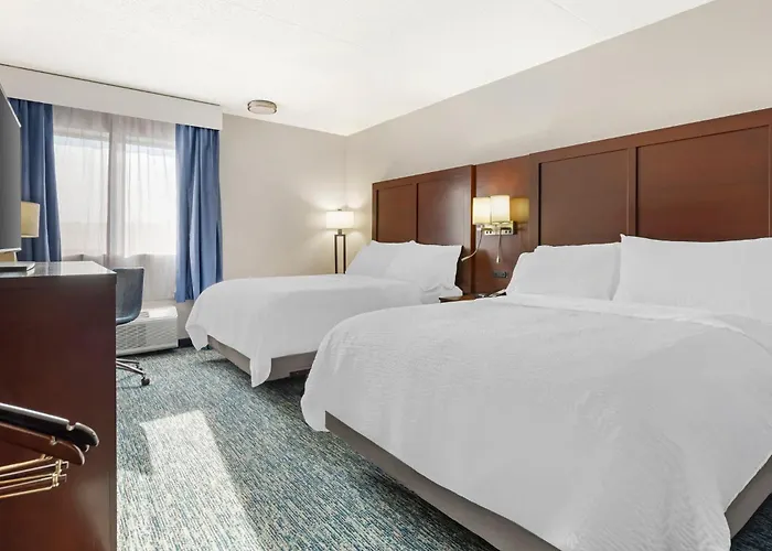 Garner Hotel Warren Northwest By Ihg