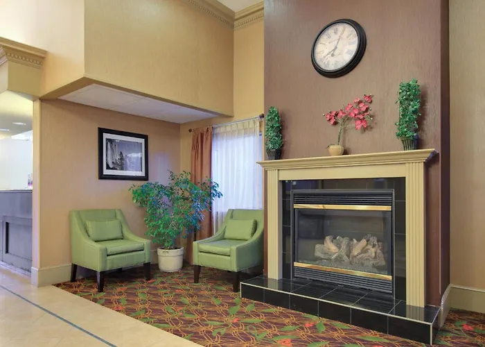 Holiday Inn Express Oakdale By Ihg