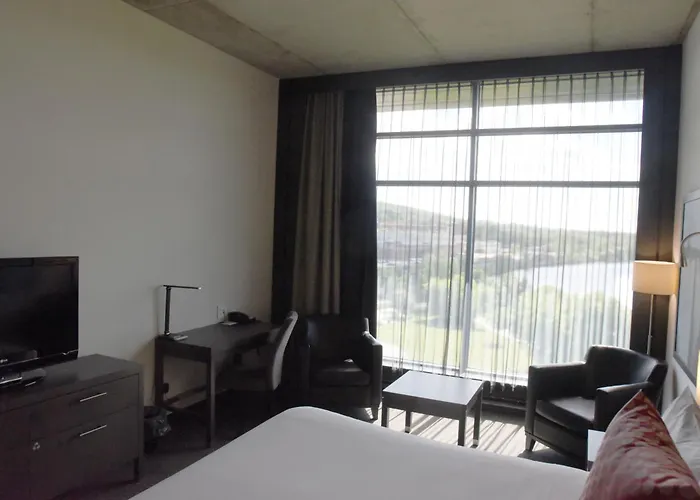 Grand Hotel Times Sherbrooke