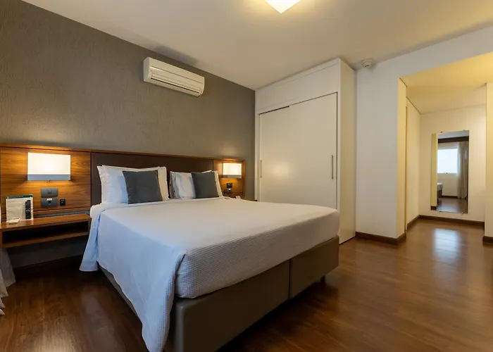 Hotel Deville Curitiba