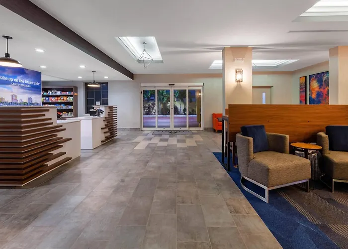 La Quinta By Wyndham St. Petersburg Northeast *Newly Renovated