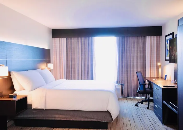 Holiday Inn Express Hotel & Suites Chester By Ihg