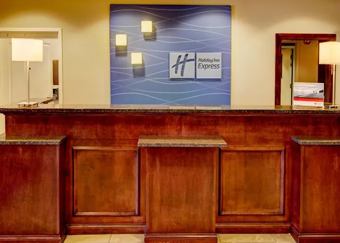 Holiday Inn Express & Suites Sioux City-South By Ihg