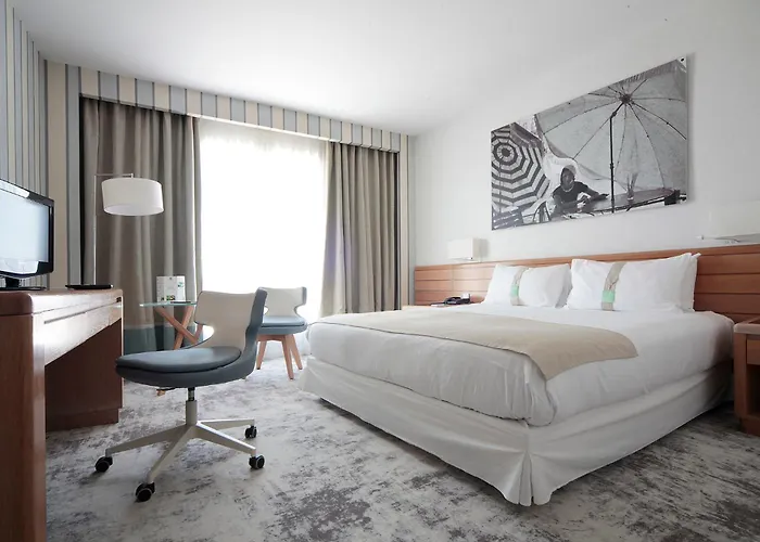 Holiday Inn Nice - Port St Laurent By Ihg