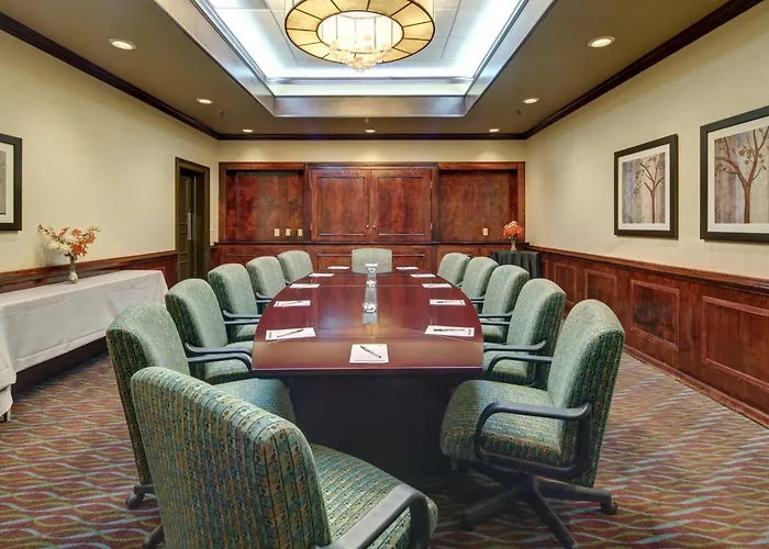 Holiday Inn Staunton Conference Center By Ihg