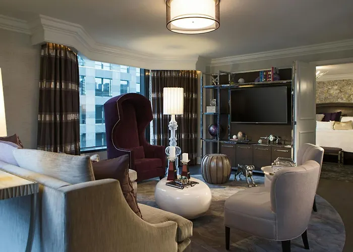 Renaissance Chicago Downtown Hotel