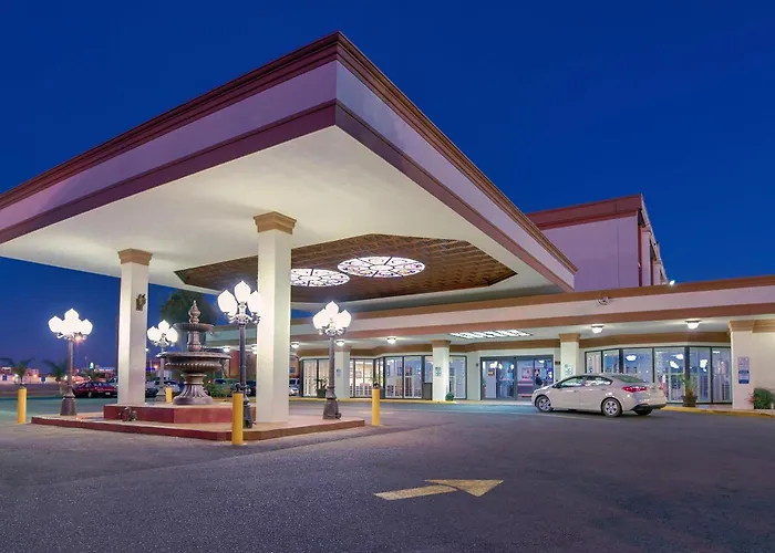 Ramada By Wyndham Metairie New Orleans Airport Hotel