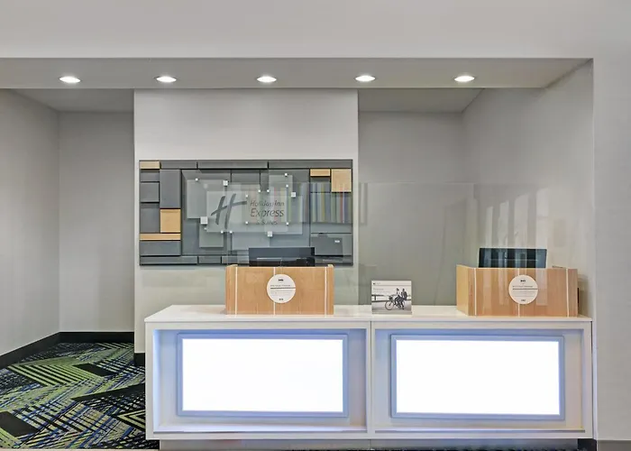 Holiday Inn Express Newport By Ihg