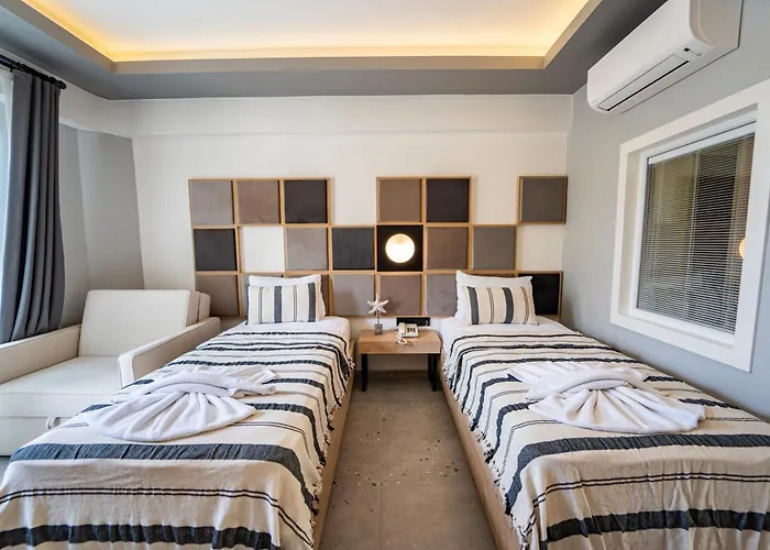 Blue Star Hotel