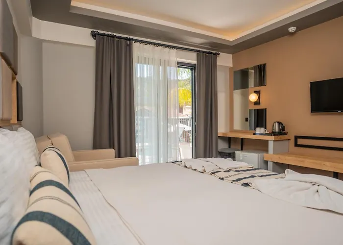 Blue Star Hotel